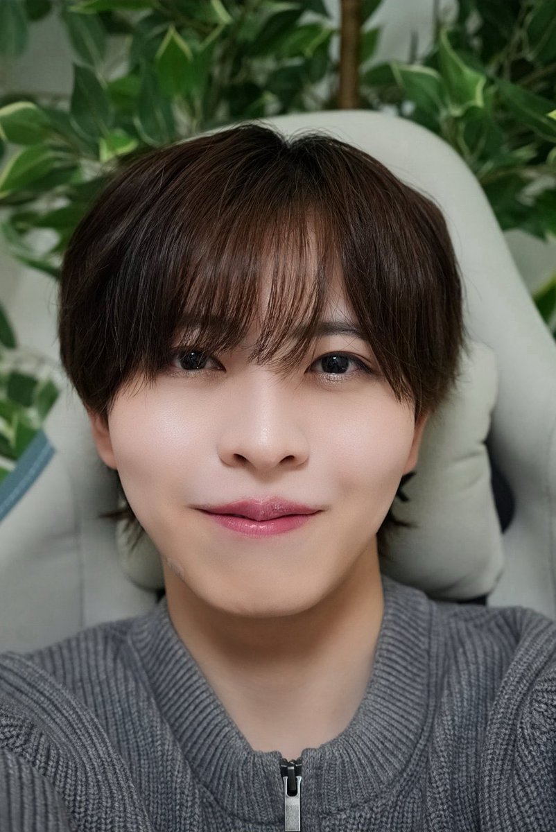 ♥あたん様♥ 一眼で自撮りしてやったぜ😗ﾆｷﾋﾞﾊﾟｯﾁｨ 今日もみんな頑張りましたな