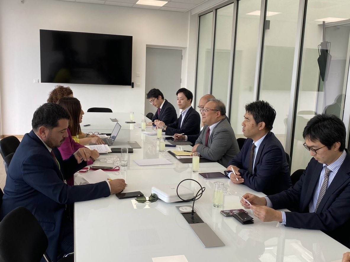 Very productive meeting with Japan’s METI delegation, headed by DG of JMC &amp; JETRO in Brussels, Mr. Kozo Saiki. Exchanged views on strengthening 🇨🇾🇯🇵 economic ties focusing on energy, technology, innovation &amp; financial services &amp; deeper cooperation through EU-Japan EPA agreement.