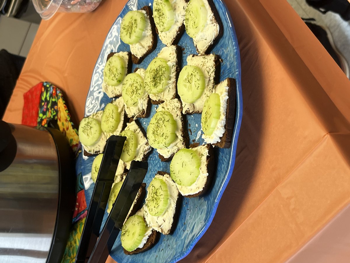 EncoderProducts's tweet image. Gratitude, good food, and great people.

Wishing you all a wonderful Thanksgiving season! 🦃

*Please note that our offices will be closed on Thursday November 27th and Friday November 28th.*

#ThankfulForOurTeam #IdahoManufacturing #Thanksgiving2025 #TeamEPC