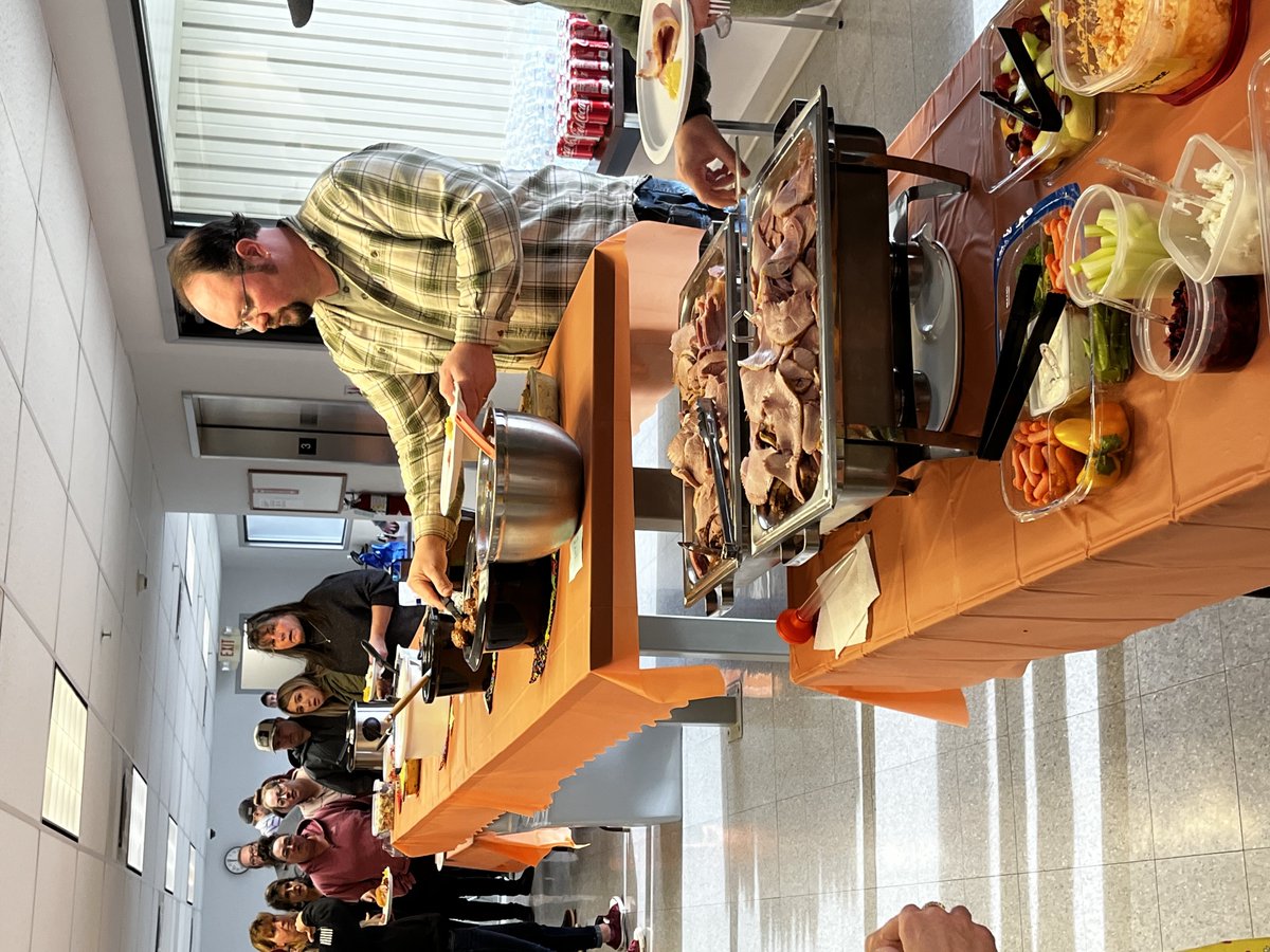 EncoderProducts's tweet image. Gratitude, good food, and great people.

Wishing you all a wonderful Thanksgiving season! 🦃

*Please note that our offices will be closed on Thursday November 27th and Friday November 28th.*

#ThankfulForOurTeam #IdahoManufacturing #Thanksgiving2025 #TeamEPC