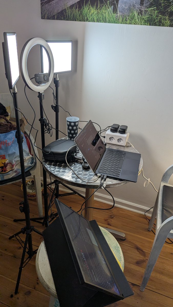 codepo8's tweet image. New Video setup ready