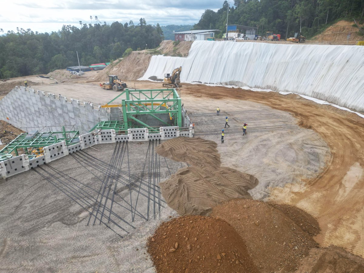 geoquest_group's tweet photo. In Indonesia, our team successfully contributed to one of the country’s most ambitious mining ventures.
- Total area: 2,308 m²
- Maximum height: 21 m
- Timeline: Oct 2024 – May 2025
🔗Project: https://t.co/XTevqrg4Jg
#Mining #DumpWall #Retain #REWall #BuildBetterTogether https://t.co/FltYQVFrTu