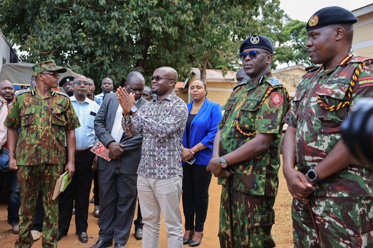 kipmurkomen's tweet image. After our security assessment in Kasipul, we headed to Malava and Chwele-Kabuchai for similar exercises. 

I remain confident that with cooperation, vigilance, and respect for the rule of law, tomorrow’s by-elections will reflect the true will of the people. 

We have taken…