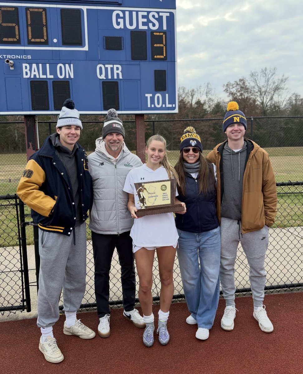 kendallreid24's tweet image. THANKFUL to have BOTH of my older brothers at the State Championship.  @_richiereid and @breid2025 watched all our games on stream while they focused on school and their own fall-ball seasons at @Bryant_MLax and @BabsonBaseball . They are amazing role models. Their support is…