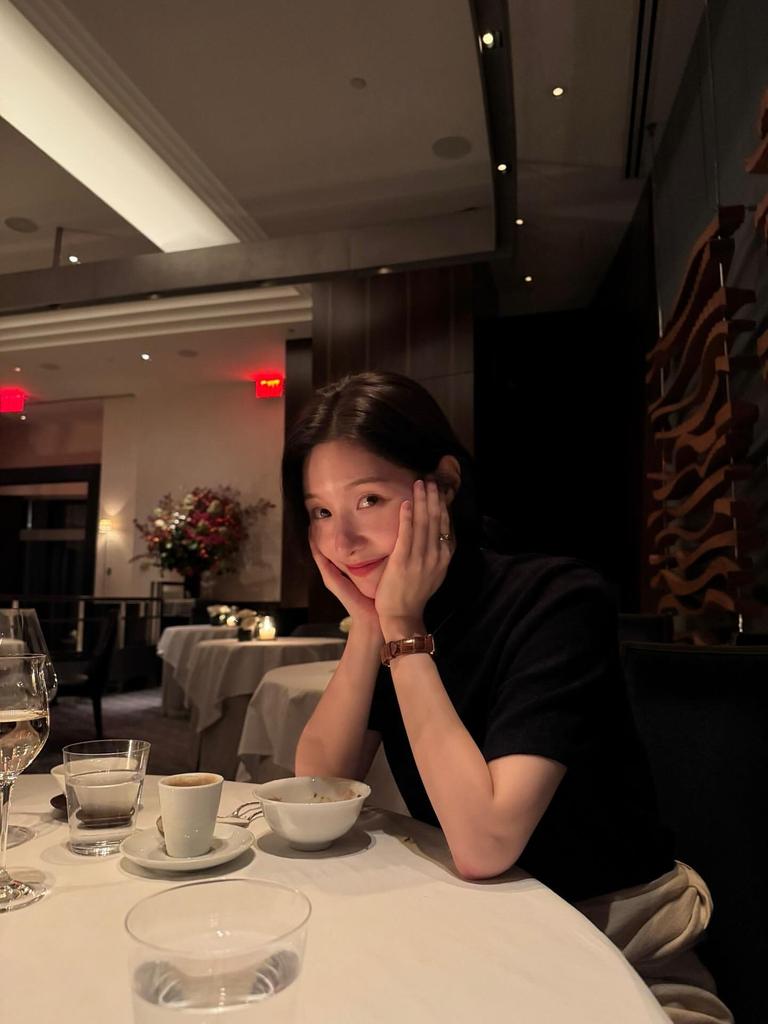 byjucha's tweet image. Table for two, serving looks for one. The vacancy is now open for bidding. Who’s joining? 😉