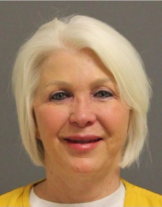 claytrell's tweet image. Free Tina Peters and give her a medal!!!