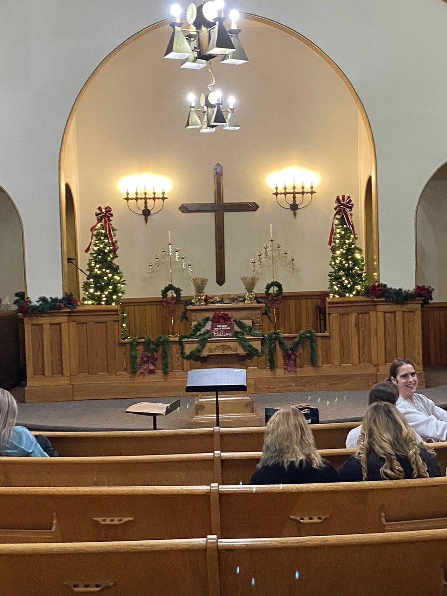 RepMarkosek's tweet image. Wonderful night at the 56th annual Tree Lighting &amp;amp; Holiday Concert at Old Stone Church in Monroeville. Thank you to the Monroeville Historical Society for hosting, and congrats to the talented performers! Glad to join Mayor Nick Gresock and Councilman Dennis Biondo there.