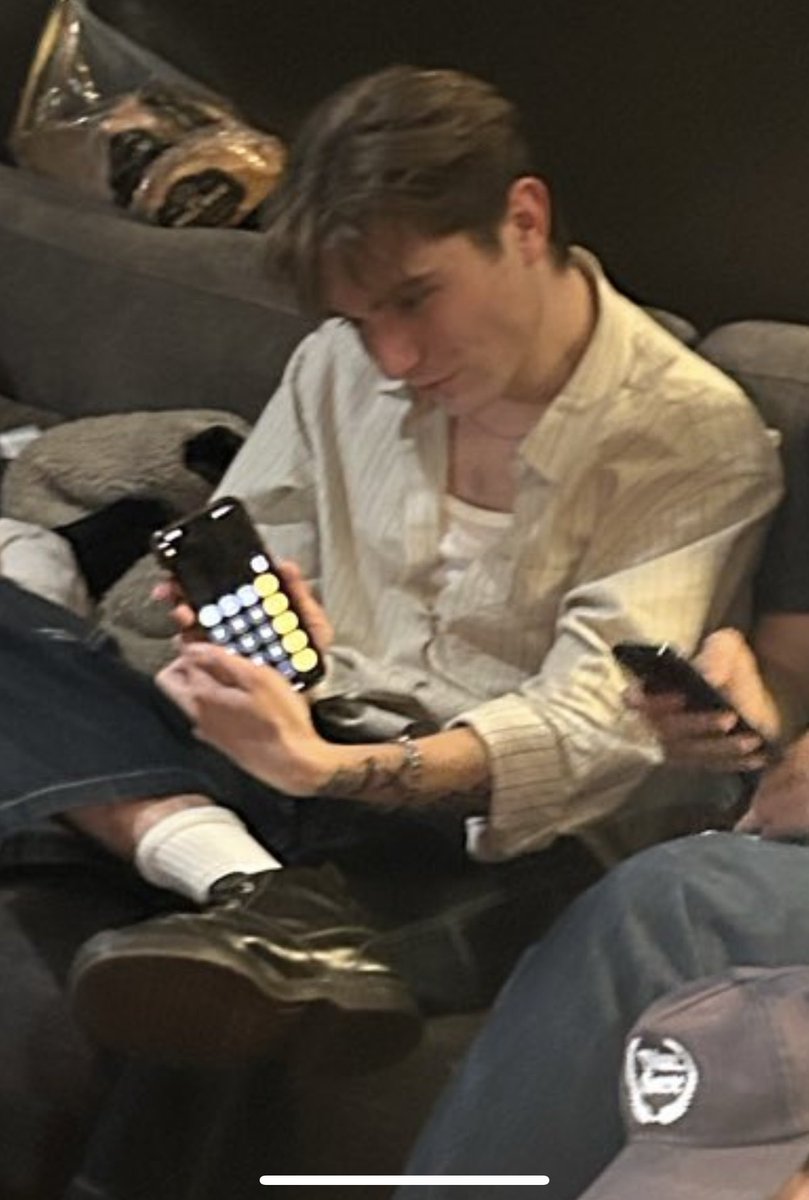 Ben (@indubitablee17) on Twitter photo 