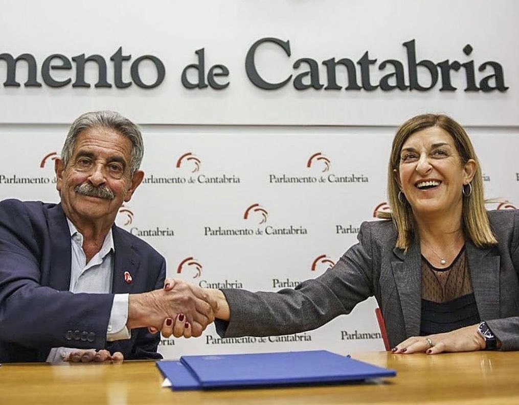 tonilopez_Vox's tweet photo. Acepta tu minoría parlamentaria o convoca  elecciones, que te gusta mucho el sillón y el postureo. 

A los cántabros lo único que les perjudica son tus políticas bipartidistas.

Siempre tan bien acompañada https://t.co/0JR6GnCs1o