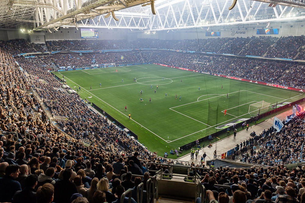 Igår trillade lönen in på kontot, och nu är det hög tid att lägga på ett kol när det gäller säsongskortsförsäljningen för 2026! In på DIF.se och förläng ditt säsongskort IDAG!