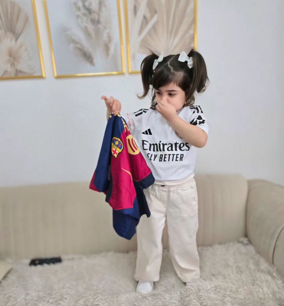 Dans les 10 dernières années le barça c'est plus réjouit de la défaite du Réal que de sa propre victoire en LDC . Amicalement 😎