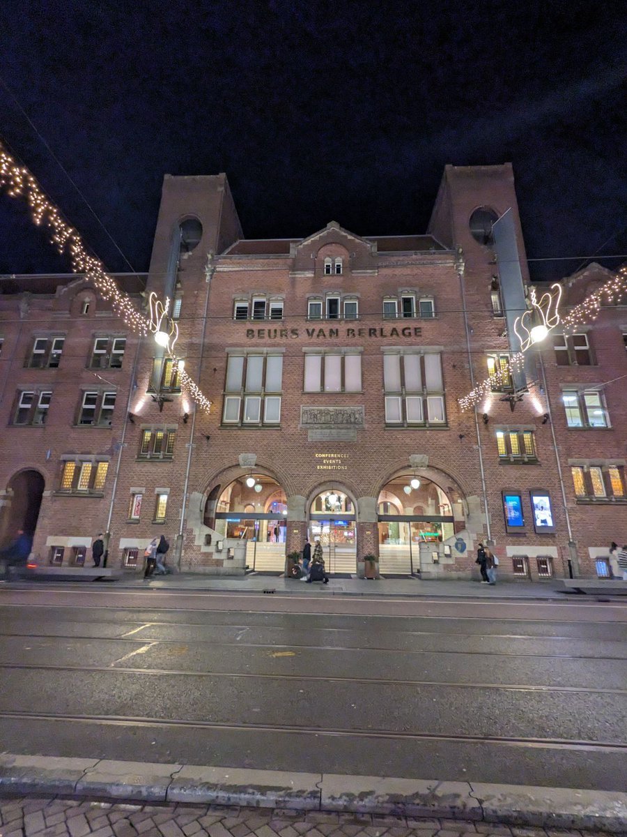 SymfonyCasts's tweet image. We&apos;re so excited for #SymfonyCon tomorrow! 🚀