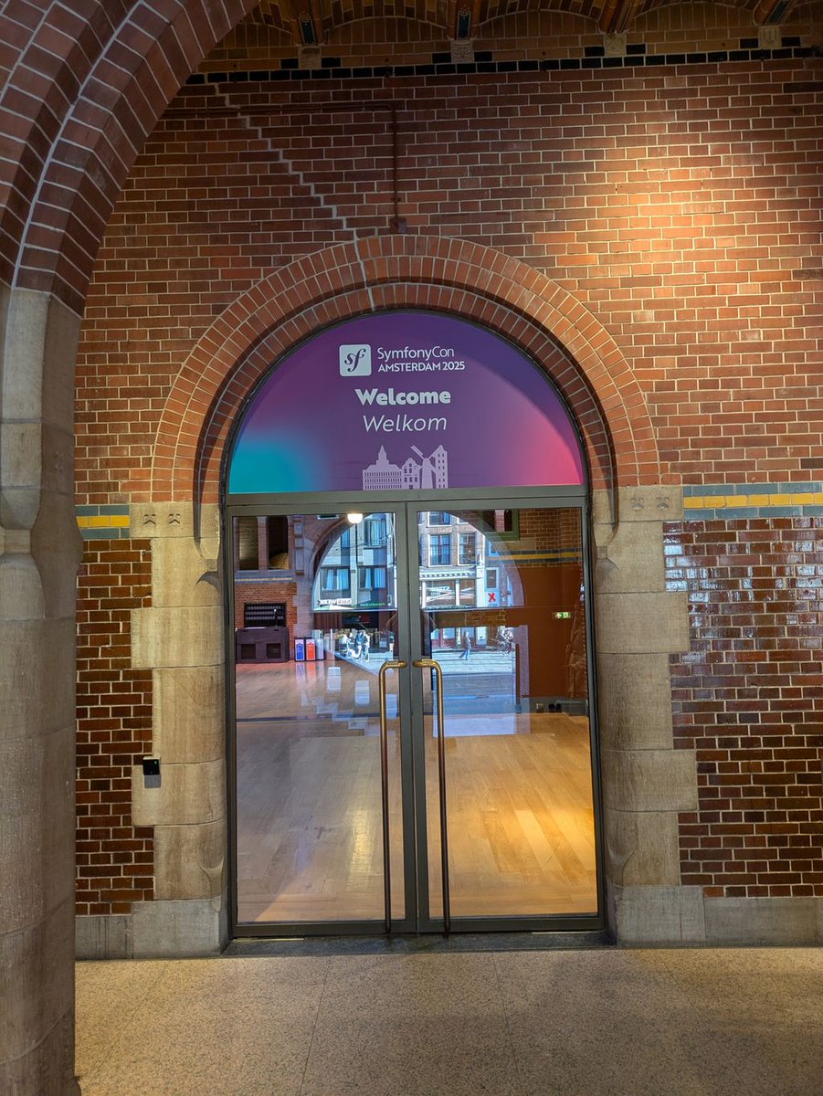 SymfonyCasts's tweet image. We&apos;re so excited for #SymfonyCon tomorrow! 🚀