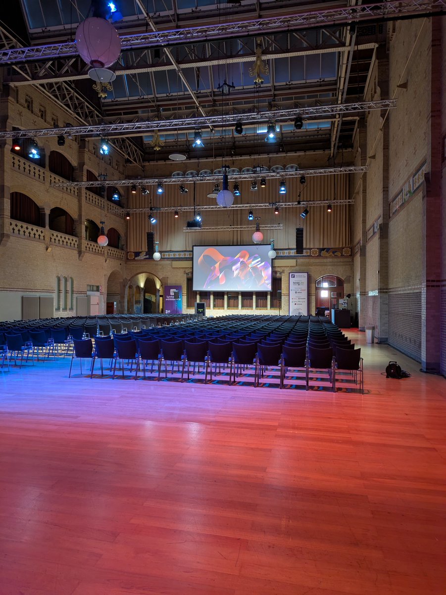 SymfonyCasts's tweet image. We&apos;re so excited for #SymfonyCon tomorrow! 🚀