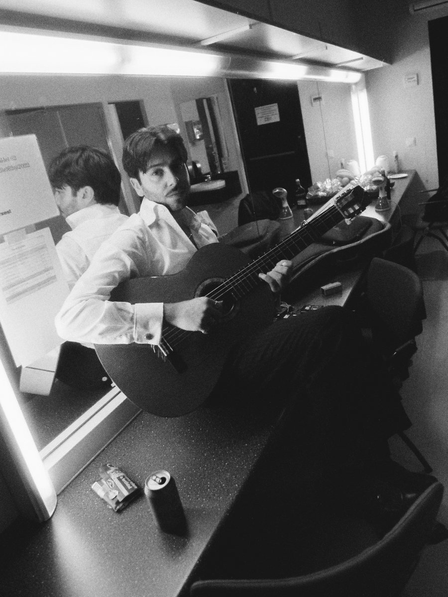 Andalucía·Flamenco finaliza en el Teatro Central #Sevilla 

📌27 nov, Juan Tomás de la Molía, Vertebrado 
📌28 nov, Rosario La Tremendita, Tránsito  
📌29 y 30 nov, Yerai Cortés, Guitarra coral. Agotado

🎟️ teatrocentral.es

<a href="/CulturaAND/">Cultura Junta de Andalucía</a> <a href="/AndaluciaJunta/">Junta de Andalucía</a> <a href="/iaflamenco/">Instituto Andaluz del Flamenco</a>