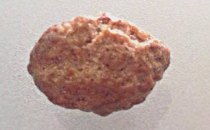 nanoprofe's tweet photo. La piedra más cara del mundo.

Esta piedra es la más rara del mundo, se encuentra sólo en África oriental y su valor excede 3 millones de dólares por gramo.

Nah. La verdad es un cacahuate garapiñado.
Una invitación a informarnos antes de compartir cosas que vemos en internet. https://t.co/1f5zQMqiMi