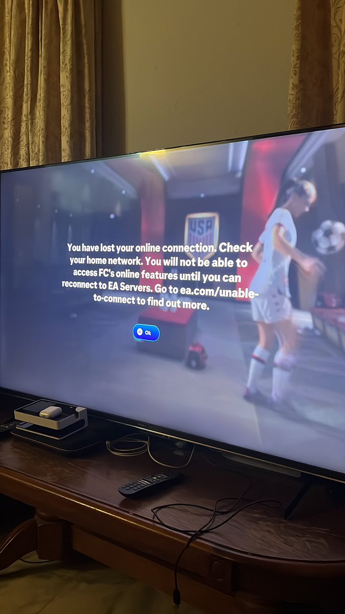 shahmisultan's tweet photo. @EASFCDirect hey EA, I’ve been dealing with this issue for the 4th day in a row. How do I fix it please. Wifi is connected and working. https://t.co/Byuqp9qABn