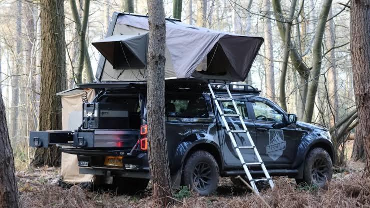 First pic, this will be someone i know that made it one day. Second pick is when you know I've made it, simple, and don't give a flying fuk about the rest of the bs. Let's fukn go.