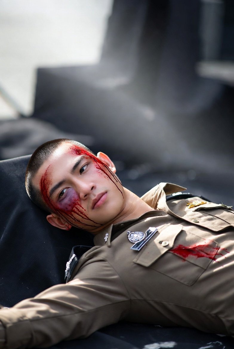 xandyxe's tweet image. beaten thai cop

full set
patreon.com/posts/14445143…