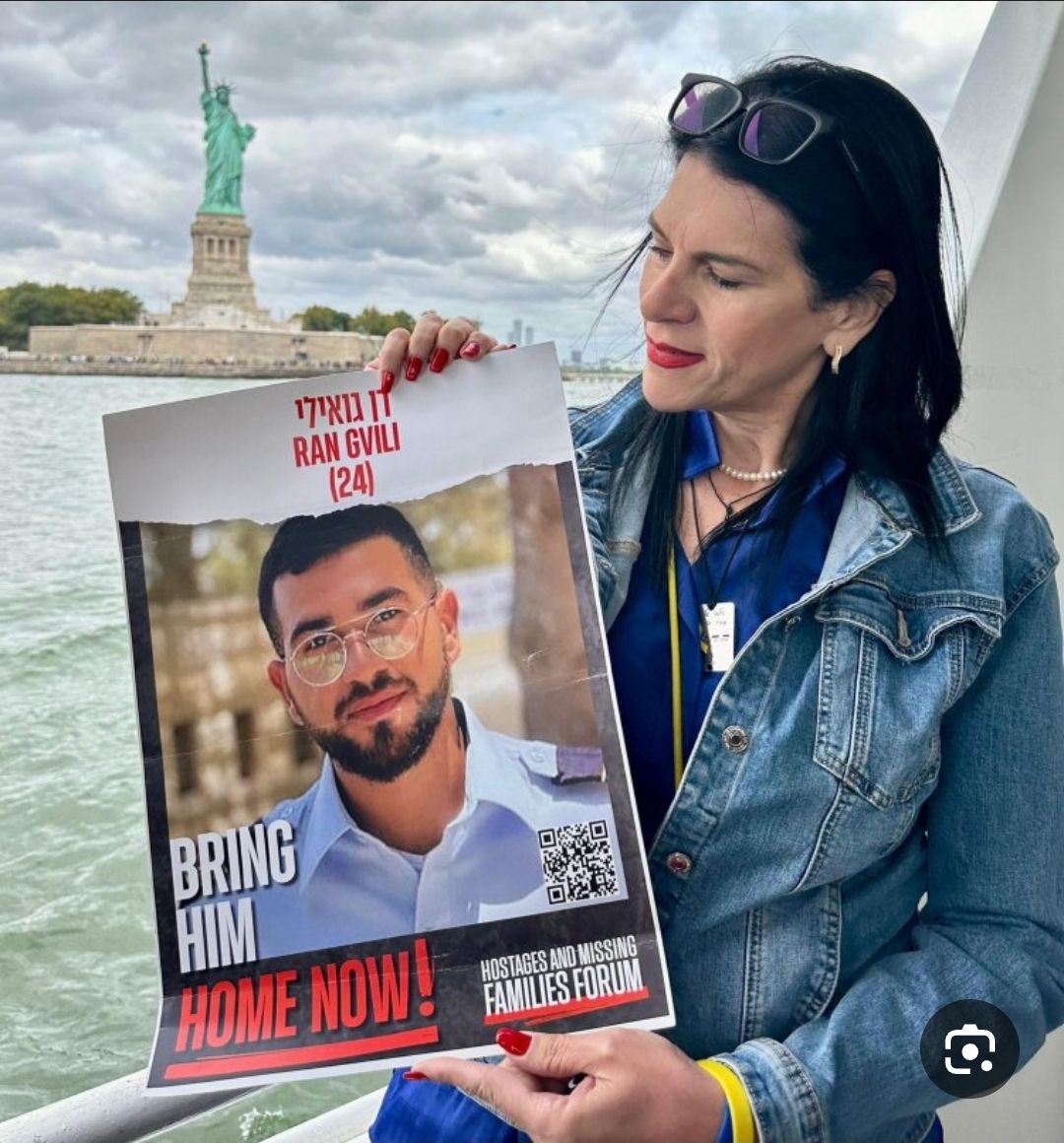 filbers's tweet image. טלי גואילי, 
אשת הפלדה. 
האמא שנותרה אחרונה.
כולנו איתה!