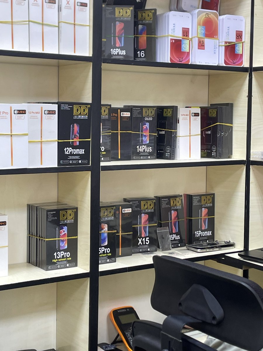 PengPhones's tweet image. Premium Replacement Screens Available Now
Get your phone looking brand new again with our high quality, durable screens.
No shadows, no touch issues, no delays — just clean, sharp and smooth display performance.
Suitable for all models, tested and verified before delivery.