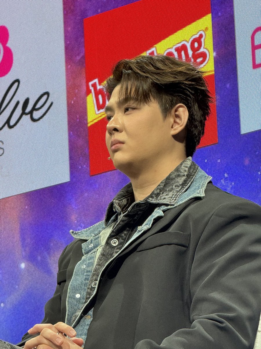 ตั้งใจดูมาก

#InThe8ightxSaint
#InThe8ight
#เซ้นต์ศุภพงษ์ 
#Saint_sup #MingEr