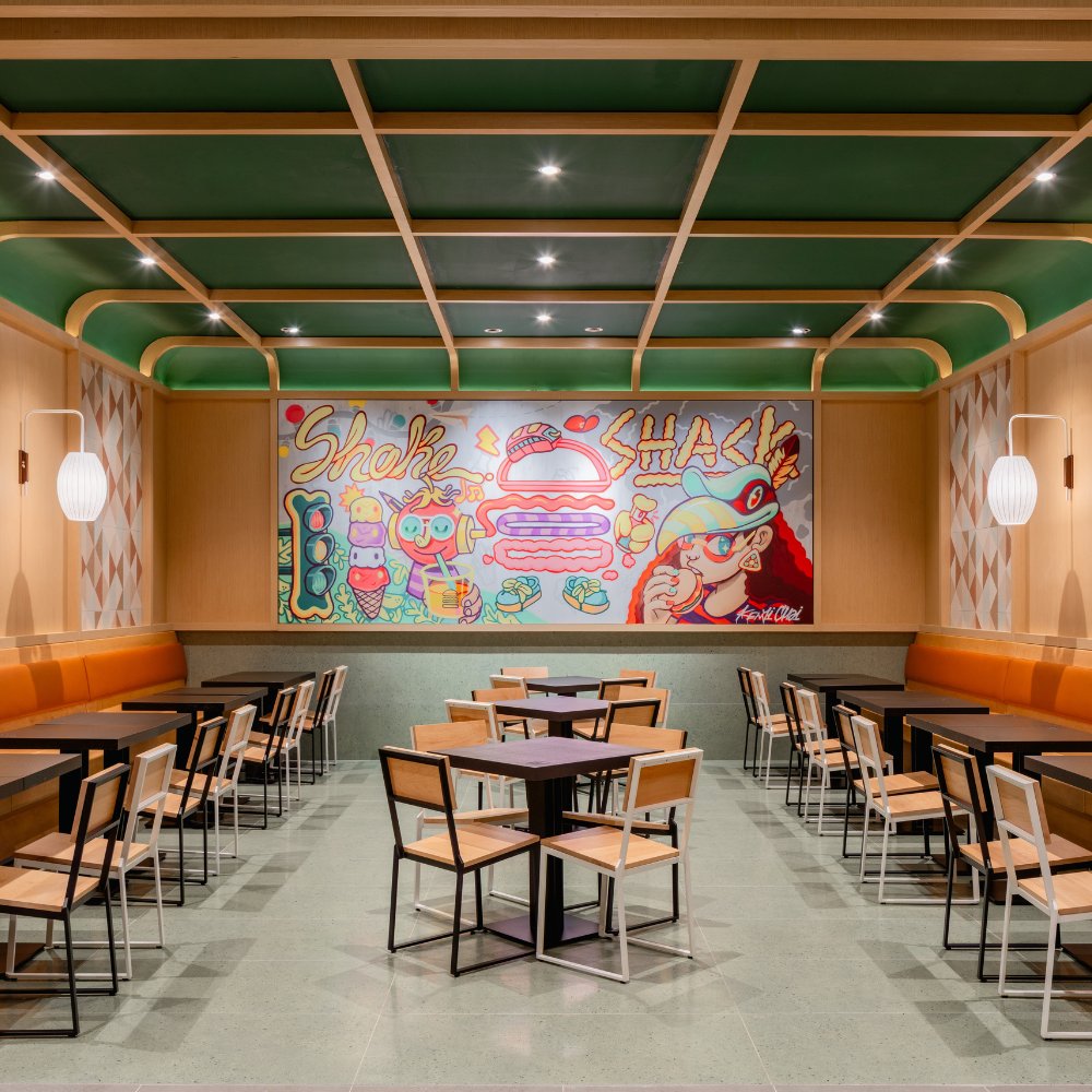 jannah_rent's tweet image. 【速報】遂にあのNY発ハンバーガーチェーン店『Shake Shack』が11月28日 (金)よりパビリオンモールKLで正式オープン㊗️🍔

これは嬉しい〜🤤
またまた太るキッカケができてしまった...🤤

営業時間：10AM~10PM
Googleマップ：maps.app.goo.gl/vcsR69ZKQFqx73…