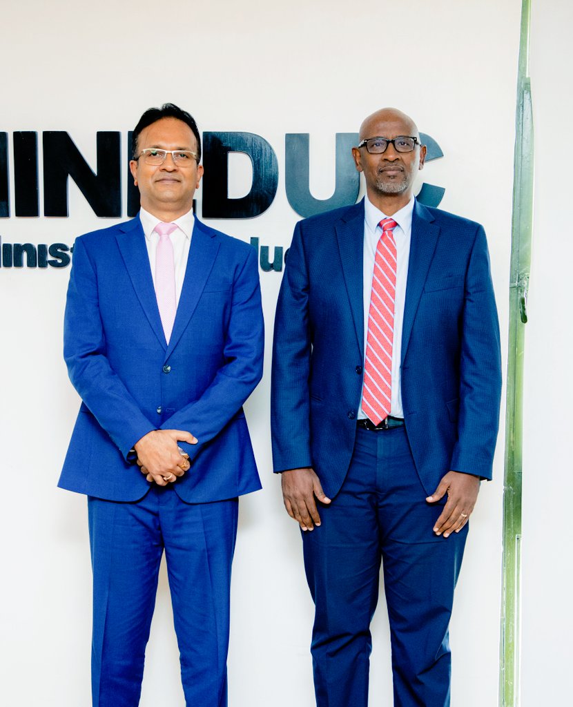 Rwanda_Edu's tweet image. Today, Minister @JoNsengimana  received a courtesy call from H.E. Mridu Pawan Das, the High Commissioner of @IndiaKigali. Their discussions focused on strengthening bilateral cooperation in the education sector.