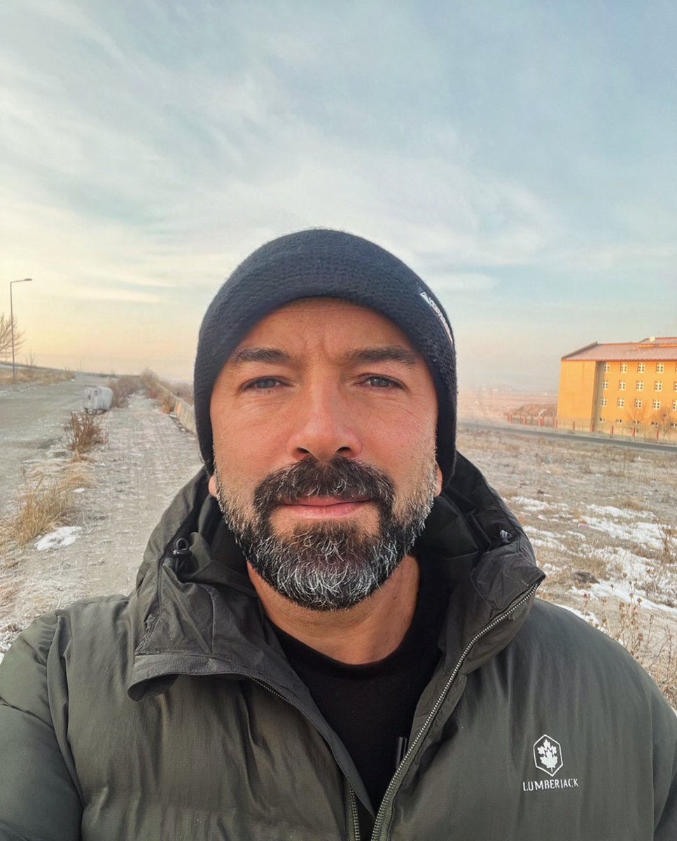 Burada havalar iyice soğudu artık, ama hala bazı insanlardan çok daha sıcak :)