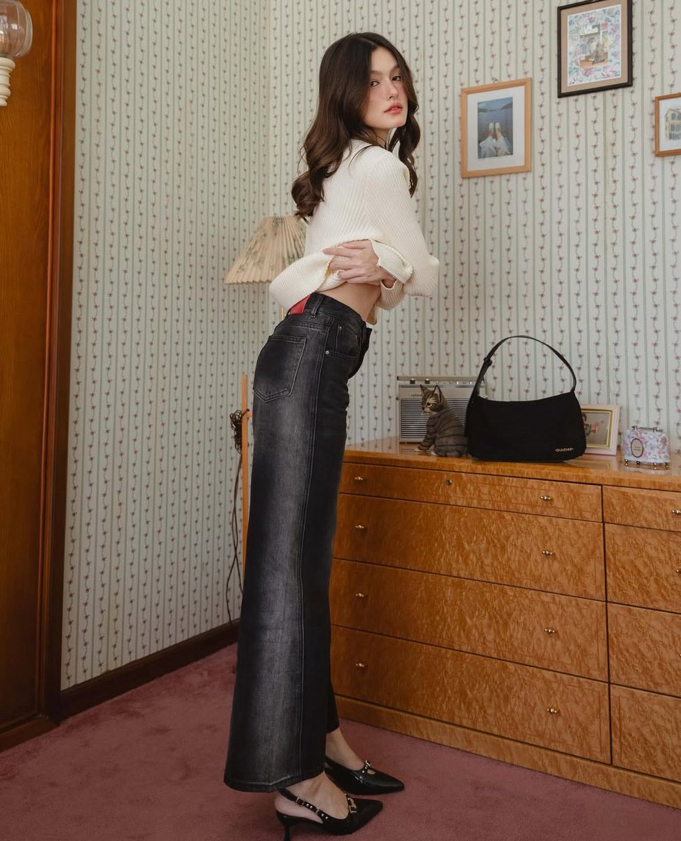 _BDBOYY's tweet image. ส่งต่อ กางเกงยีนส์สีดำเฟดข้าง chuuchop 💘
รุ่น ditto fade jeans size 4xl
 
♡ ราคา 470 รวมส่ง from 690 (ใส่ครั้งเดียว)
♡ ขอดูรูปเพิ่มเติมได้ค่า🎀

#ส่งต่อเสื้อผ้า #เสื้อผ้ามือสอง #โล๊ะตู้เสื้อผ้า #ส่งต่อเสื้อผ้าสาวอวบ