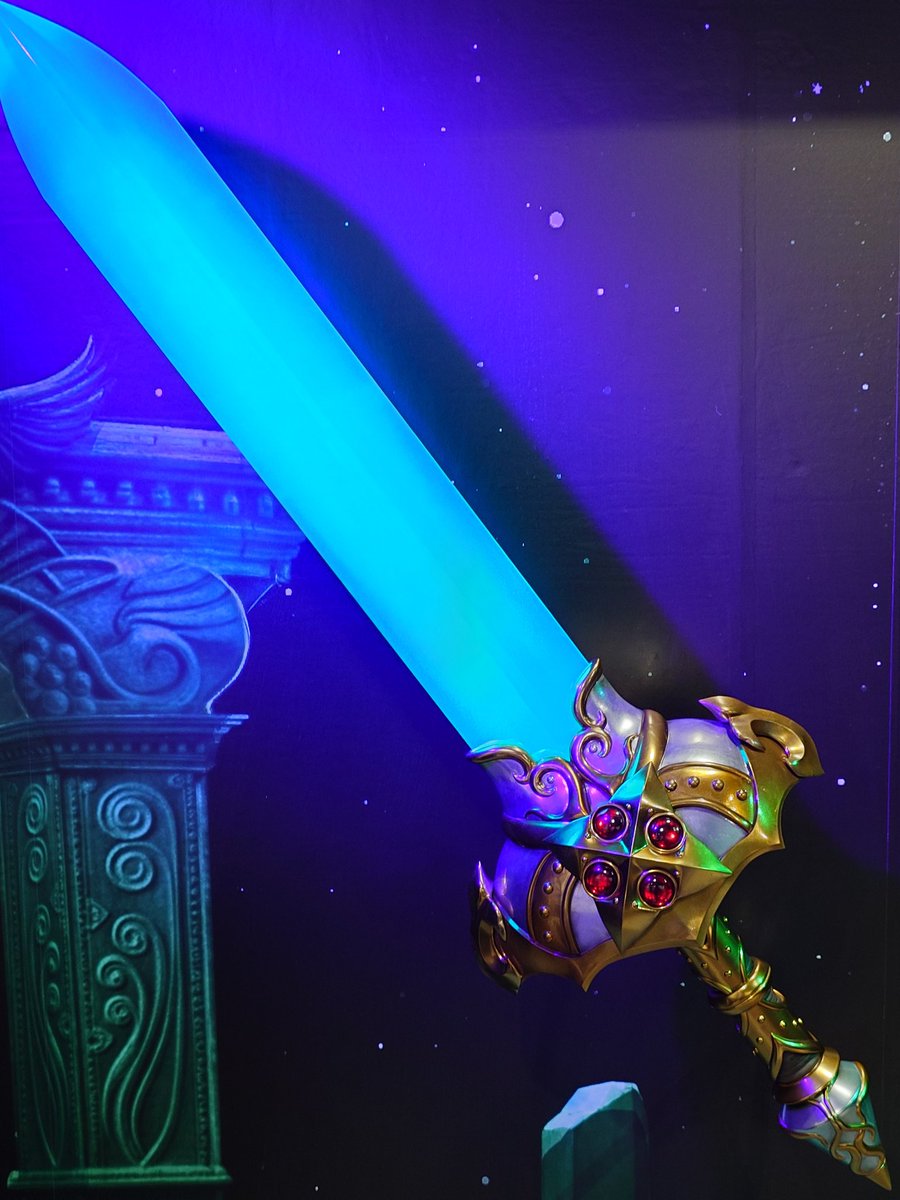 SFwXBMBZtPGj0AK's tweet image. エクスカリバーⅡ
12時間の努力の結晶の剣輝きが違う
#FINALFANTASYIX