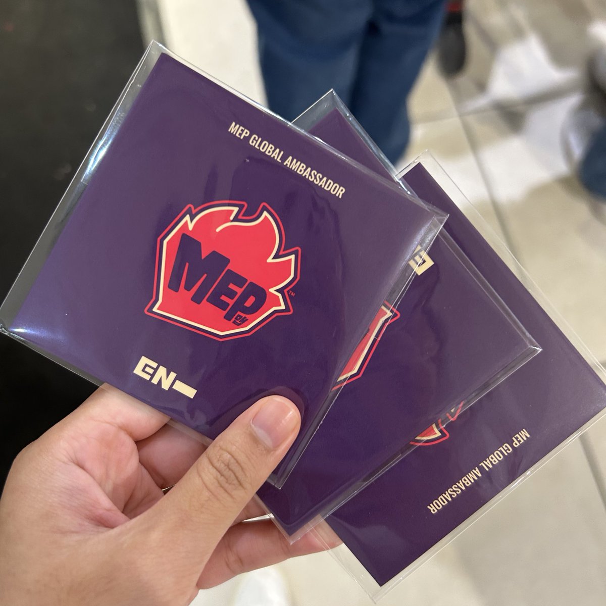 berrywonies's tweet image. i literally only bought two packets but the worker gave me 3 #hellzyeah