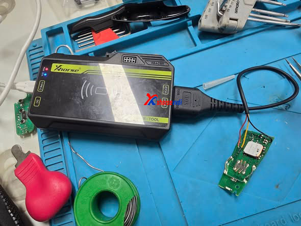 Xhorsevvdi's tweet image. 🥰🥰2017 Porsche Panamera 4 adding a smart key with Xhorse VVDI MLB Tool ✅♨️
xhorsevvdi.com/wholesale/vvdi…
#PorschePanamera #SmartKey #MLBKey #KeyProgramming #CheonanAuto #CarTech #PorscheLife