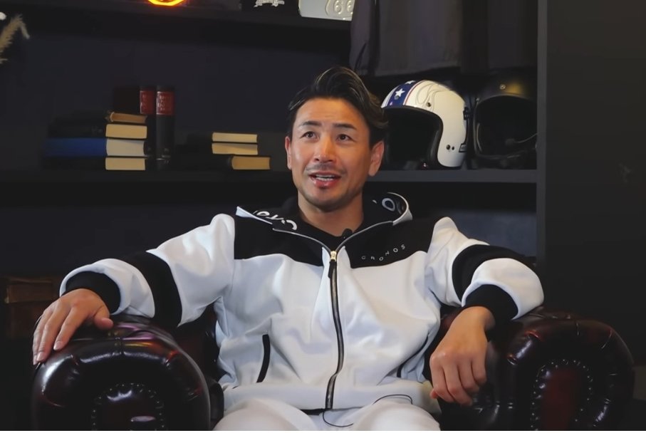 TOMOKEN722128's tweet image. このパーカー魔裟斗も着てたぁーん❤️
バチクソかっこいーーーん😍😍😍
 #クロノス  #CRONOS  #買えて良かった  #ラスト1  #魔裟斗好き