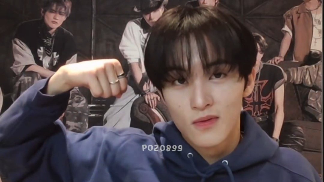 mark lee today, he's so cute and handsome <3