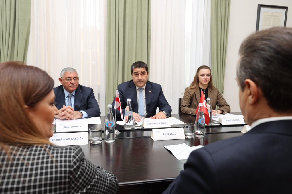 Türkiye - Gürcistan dostluk grubu olarak dost ve komşu  ülke Gürcistan‘ı 
Harun MERTOĞLU (Rize)
Mehmet R.TİRYAKİ(Batman) 
Hasan ÖZTÜRK (Bursa ) Milletvekillerimizle ziyaret ediyoruz.

İlk günü Gürcistan Parlamentosu Başkanı Sayın H.E. Shalva PAPUASHVILI’nin heyetimizi kabulü  ve