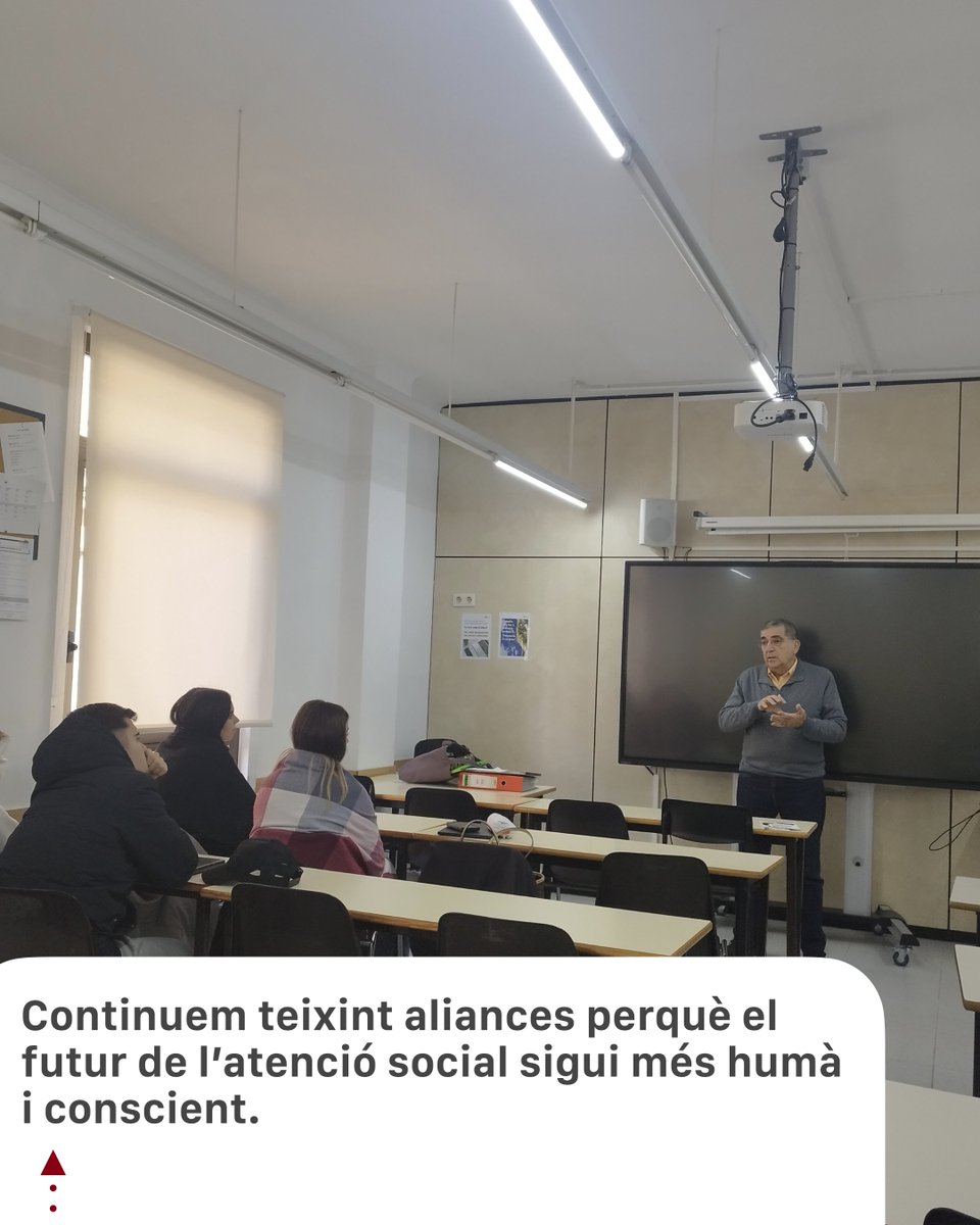 ⭐ AFATRAC hem tornat al <a href="/cedesca_fp/">Cedesca</a> per fer la formació anual als futurs integradors socials.

💬 Una sessió per sensibilitzar i apropar la realitat de les famílies que conviuen amb trastorns de conducta.

💛 Seguim formant professionals amb mirada humana.

#IntegracióSocial