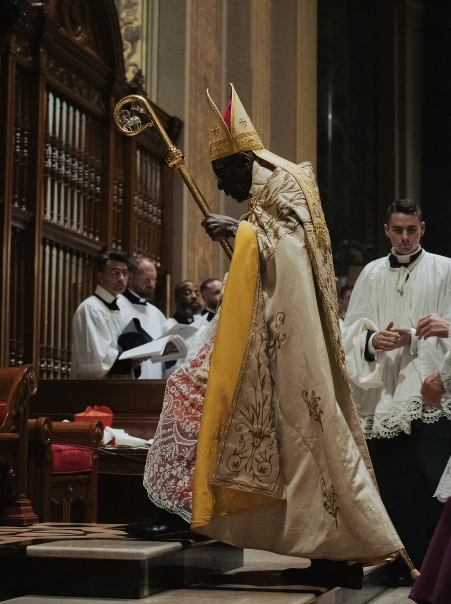 Card_R_Sarah's tweet image. 