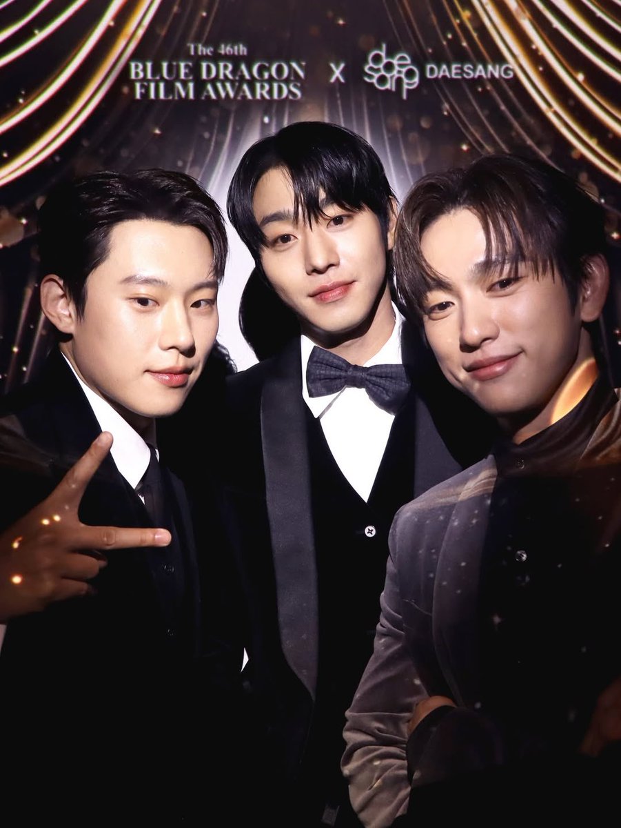 Jinyounig's tweet photo. Put the three of us in a photobox and watch the energy explode. We kept clicking frames like we were making our own mini show and every shot came out funnier than the last. The best part is how we couldn’t stop laughing even between the clicks. https://t.co/5XHDwCj3zB