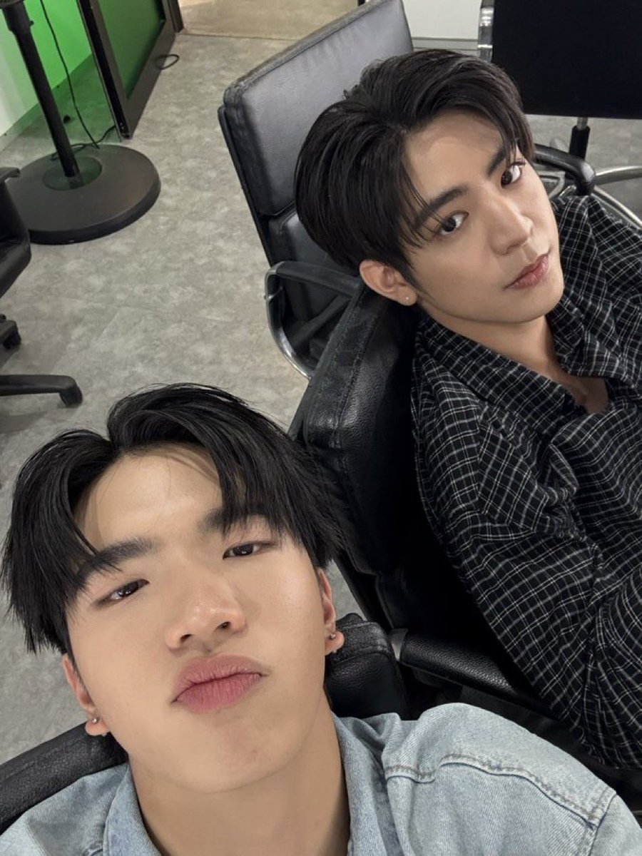 seakeen_fanclub's tweet image. 📍𝐗 : 𝐤𝐞𝐞𝐧𝐤𝐞𝐧𝐨_𝐬𝐩
🗓️ — 26112025

#GMM2026
#keenkeno 
#seakeen 
#seakeen_fanclub