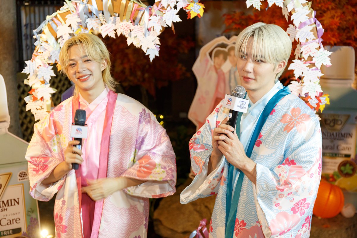 Mondahminth's tweet image. รวมภาพบรรยากาศงาน Mondahmin Exclusive Dinner ในวันที่ 20 พฤศจิกายน 2568
👀 มาดูกันว่างานนี้ปากหอมทั้งวันอิ่มฟินทั้งคืนสุด ๆ แค่ไหน🥰

ขอบคุณชาวซนซนทุกท่านที่ให้การตอบรับเป็นอย่างดี อย่าลืมกดติดตามไว้เพื่อรอรับข่าวสารกิจกรรมดี ๆ อีกเพียบ💓

ภาพความฟินเพิ่มเติมสามารถดูได้ที่ :…