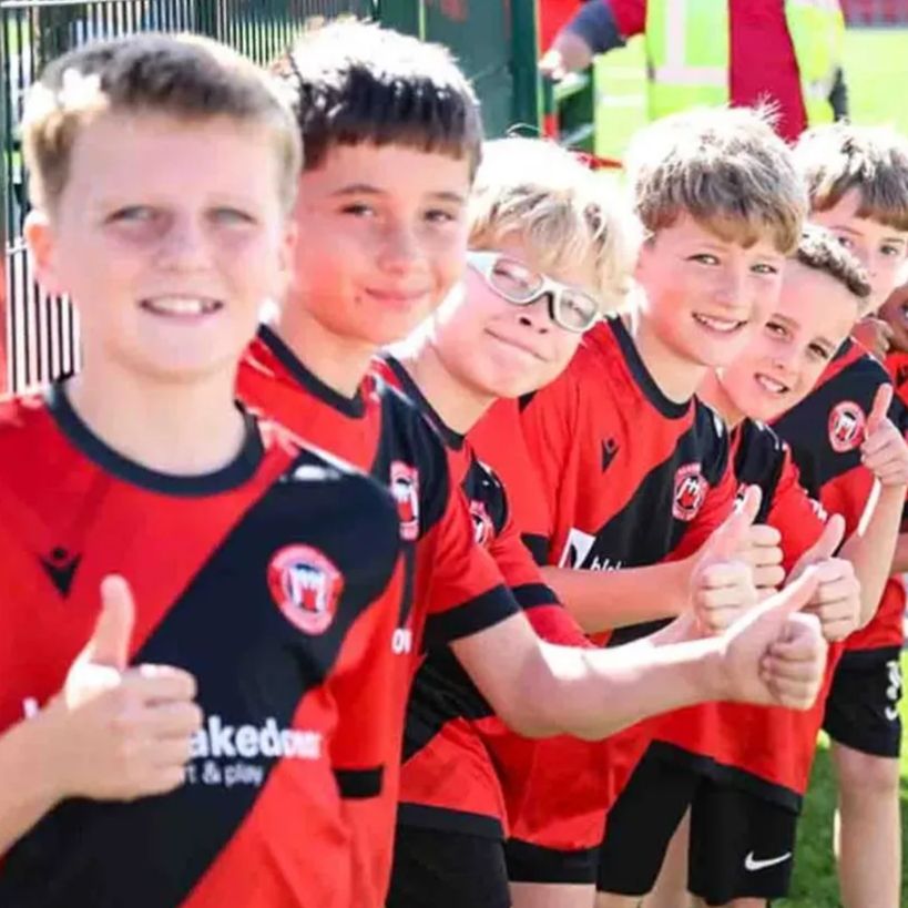 Proud to support Hanworth Villa FC through the BU Community Fund.

A family-built club (founded 1976), now in the 8th tier, with a new 3G pitch, revamped facilities and a booming youth section (1 team → 16!)

Our funding helps make grassroots football more accessible. 🐝❤️🤍🖤