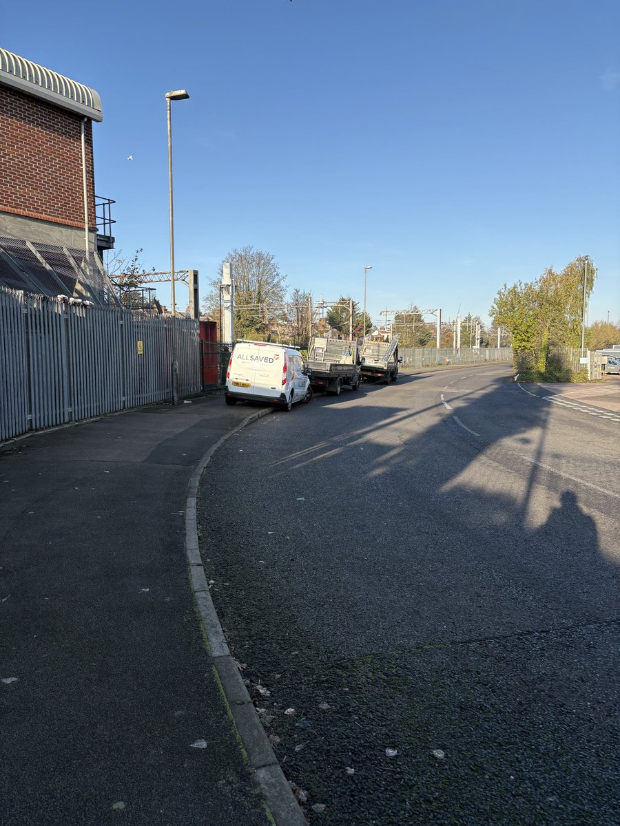 TrissLuz's tweet photo. @BrentCouncil are all 3 of these vehicles exempt from parking and traffic regulations because they’re doing work? All 3 on the pavement on double red lines on East Lane HA9… https://t.co/QtBEIsz7Bt