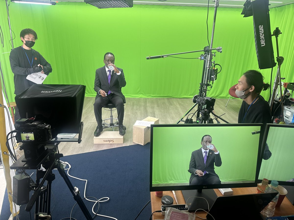 tmarwala's tweet image. Filming today for our Microsoft-sponsored LinkedIn Learning course on AI — advancing Japanese and global digital capacity-building through accessible, high-quality learning. Excited to help shape the future of AI education for all. #AI #DigitalLearning #LinkedInLearning…