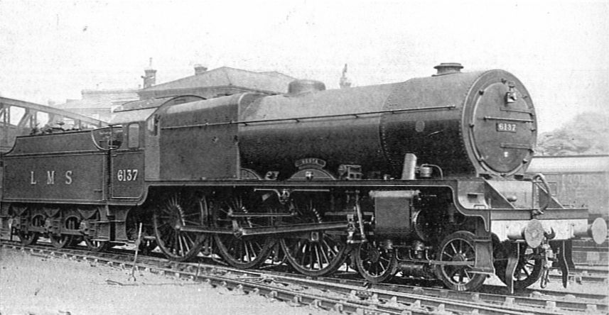 LbscThomas108's tweet photo. There's a chance that I'll have a lot more time to work on models next year considering I'VE FINALLY GRADUATED HIGHSCHOOL 🥳

I'll make a separate tweet about that, but give me some suggestions for models to make next year! Try to provide a picture and the class if you can! https://t.co/S74hO1iB1W