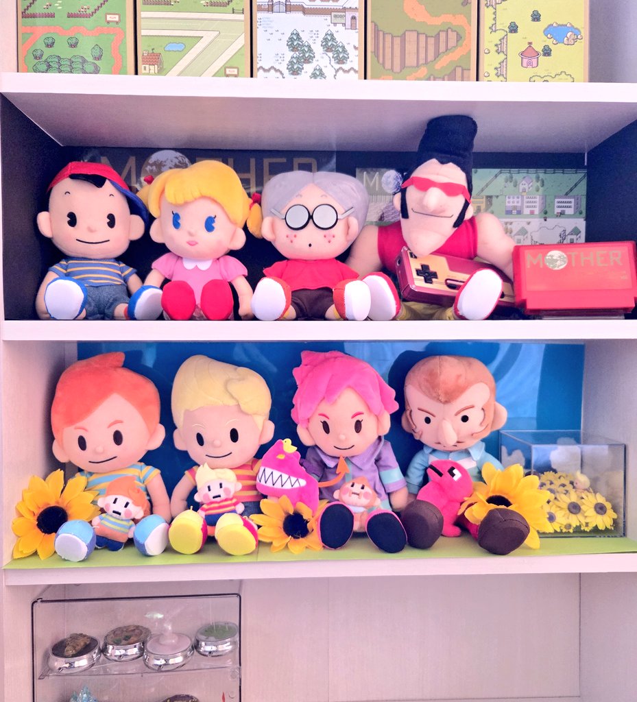 MOTHER3コーナーはひまわり高原をイメージして整えてみました♪ボニーも入れてあげたい😆