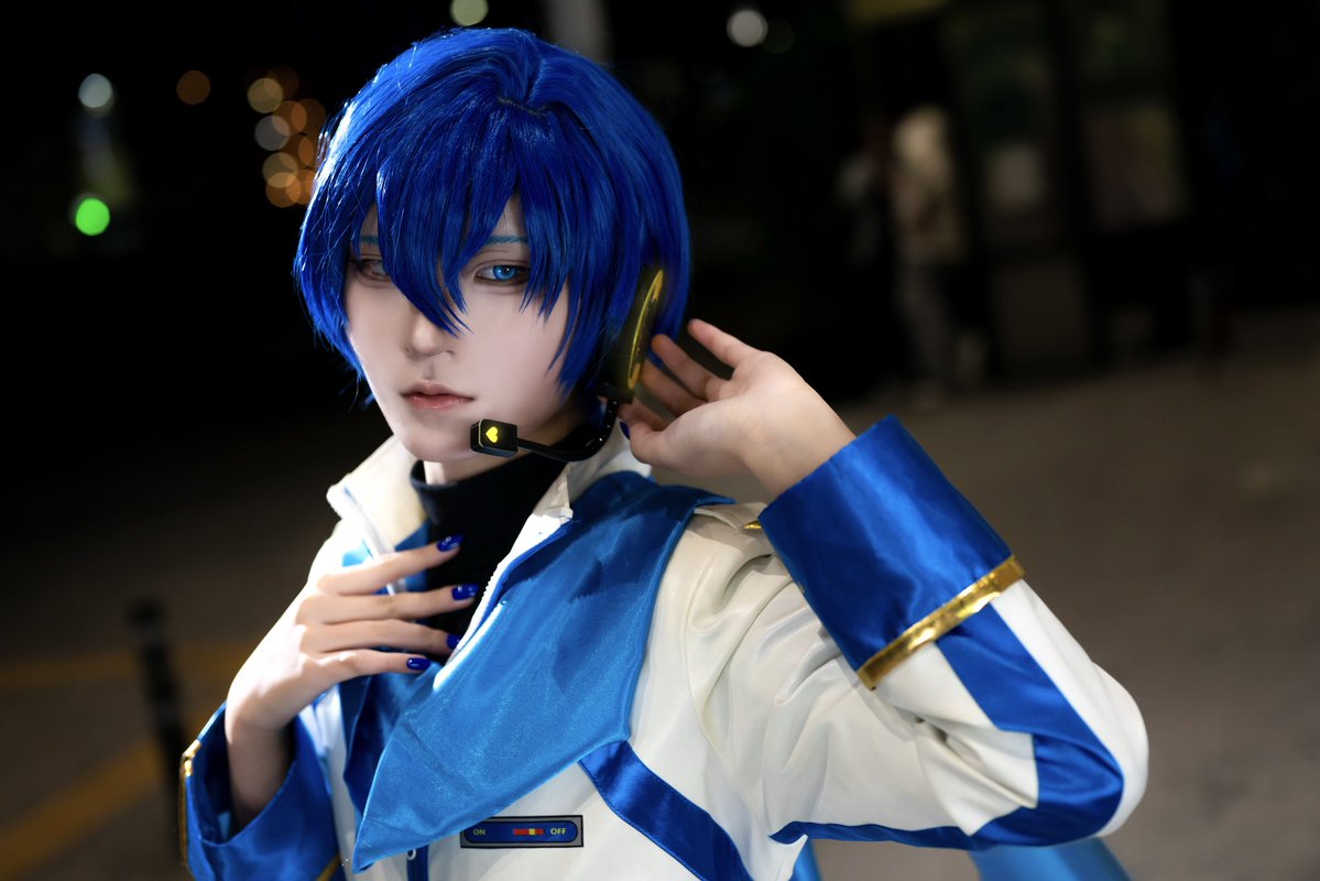 cosplay/Vocaloid
KAITO

目の前に居ても触れられない僕には
            これくらいの事しか出来ないから

 #シオザキフォト 
 #富士コス   #KAITO