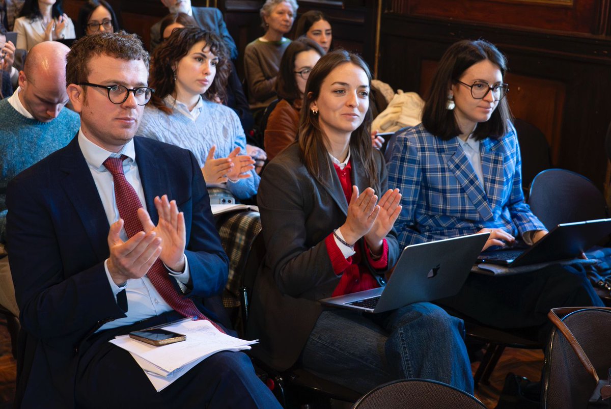 adaptland's tweet image. 📸  Pre-conference #ADAPTConference2025
Relazioni 
Domenico Garofalo (AIDLaSS)
Valerio Maio (@UnitelmaTweet)
Francesca Malzani (@unibs_official)
Elena Signorini (@UniBergamo) 
Introduce e modera @francescoseghez