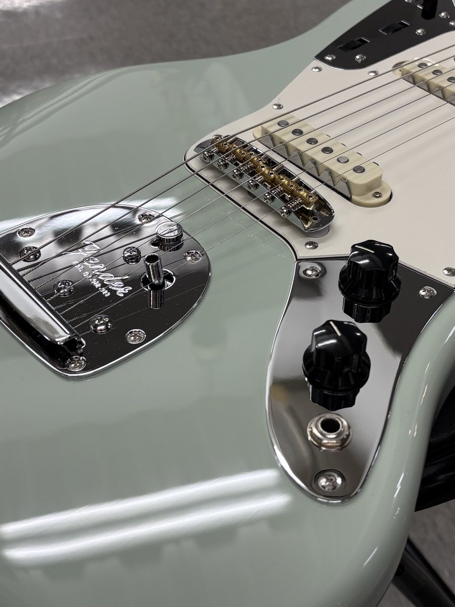 KinkoRockStore's tweet image. ✨【入荷情報】✨待望のモデルが入荷いたしました！！🇯🇵Fender Moeka Shiotsuka Jaguar moni Aged Sonic Blue！！お探しの方も多いのではないでしょうか〜。店頭にて絶賛販売中です！【販売価格¥187,000】人気商品のため、売り切れの際はご容赦ください。#Fender #Jaguar #MoekaShiotsuka