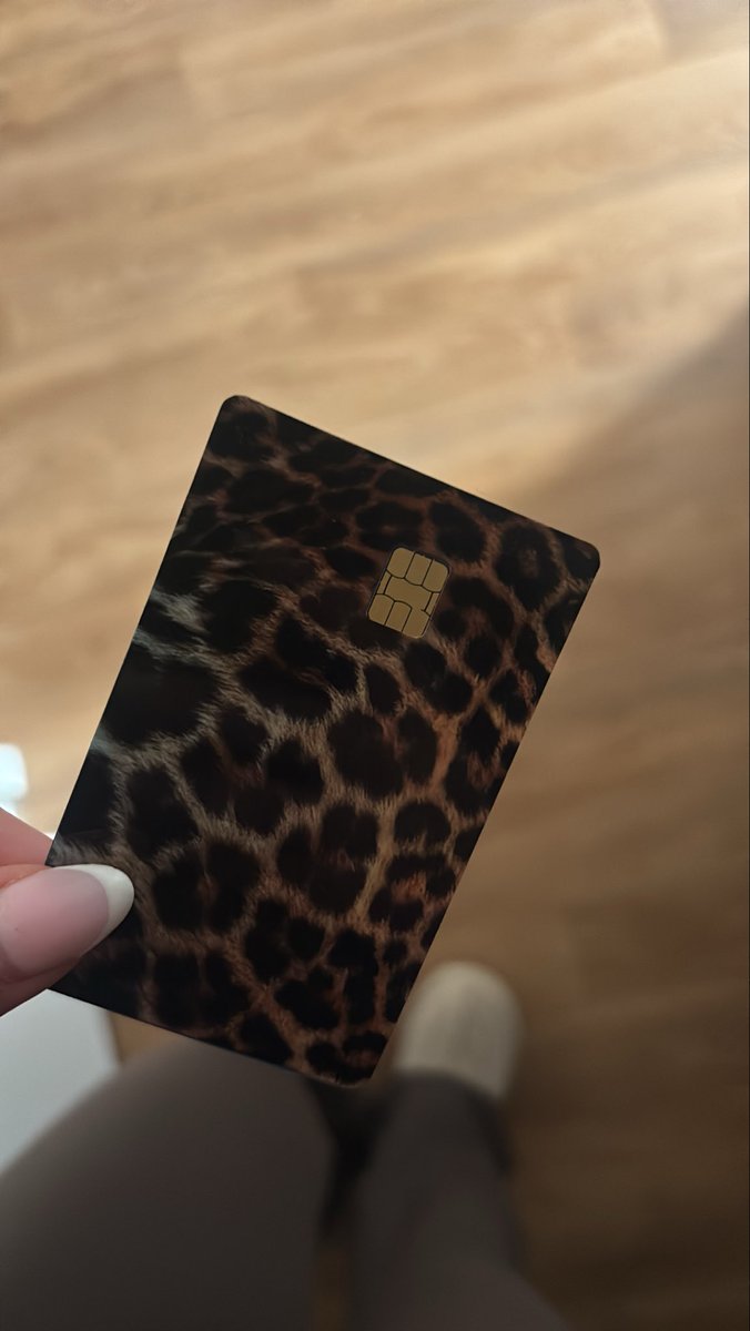 my22mi's tweet image. même ma cb elle est léopard jsuis matrixer 🐆